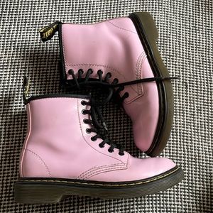 Girls Dr. Martens boots